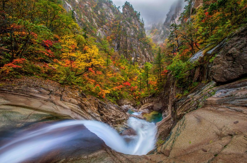 오련폭포의 가을