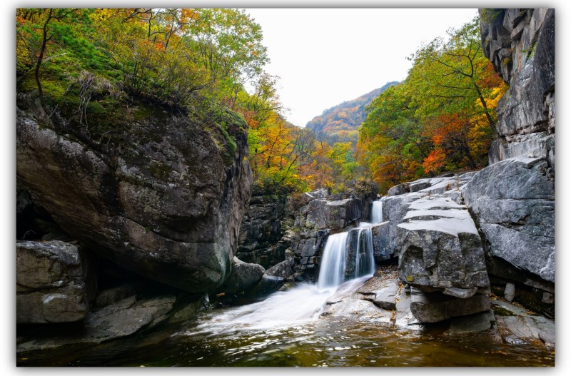 가을이 깊어가는 계곡