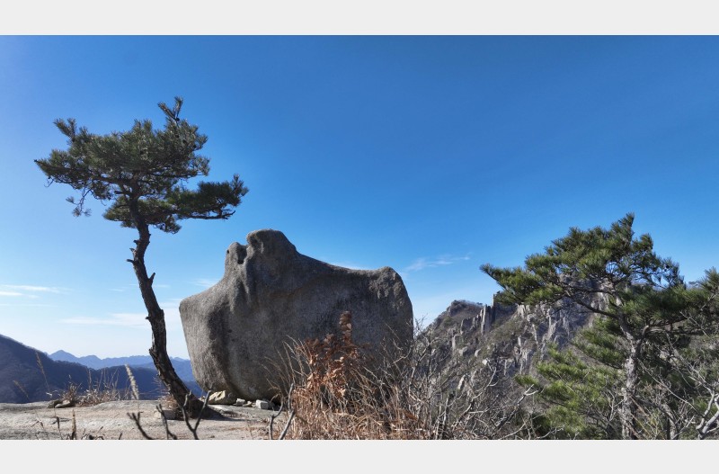 둔덕산에서구왕봉까지,