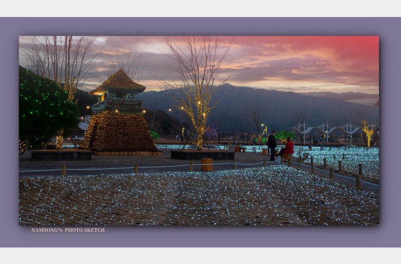 빛의 축제장 풍경 ---